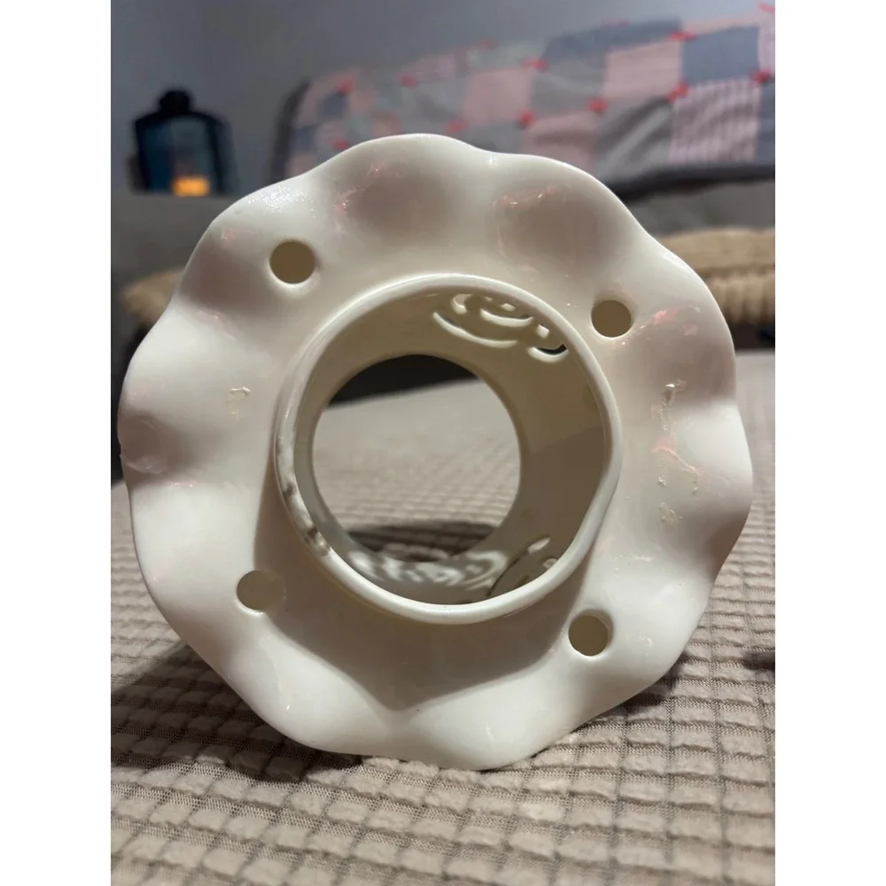 N/A elegant cream